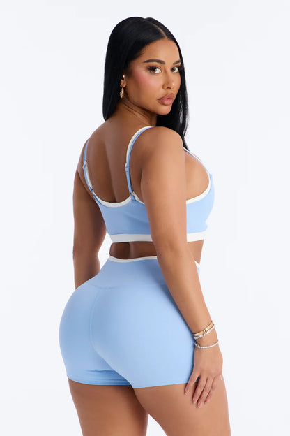 Ensemble de sport shorts et brassière