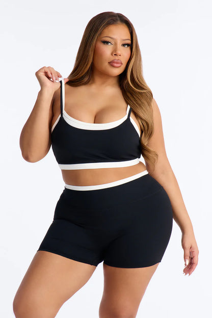 Ensemble de sport shorts et brassière
