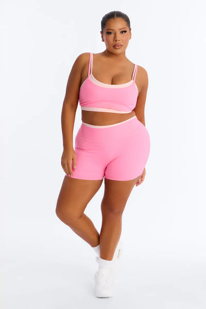 Ensemble de sport shorts et brassière