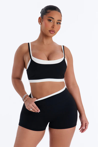 Ensemble de sport shorts et brassière
